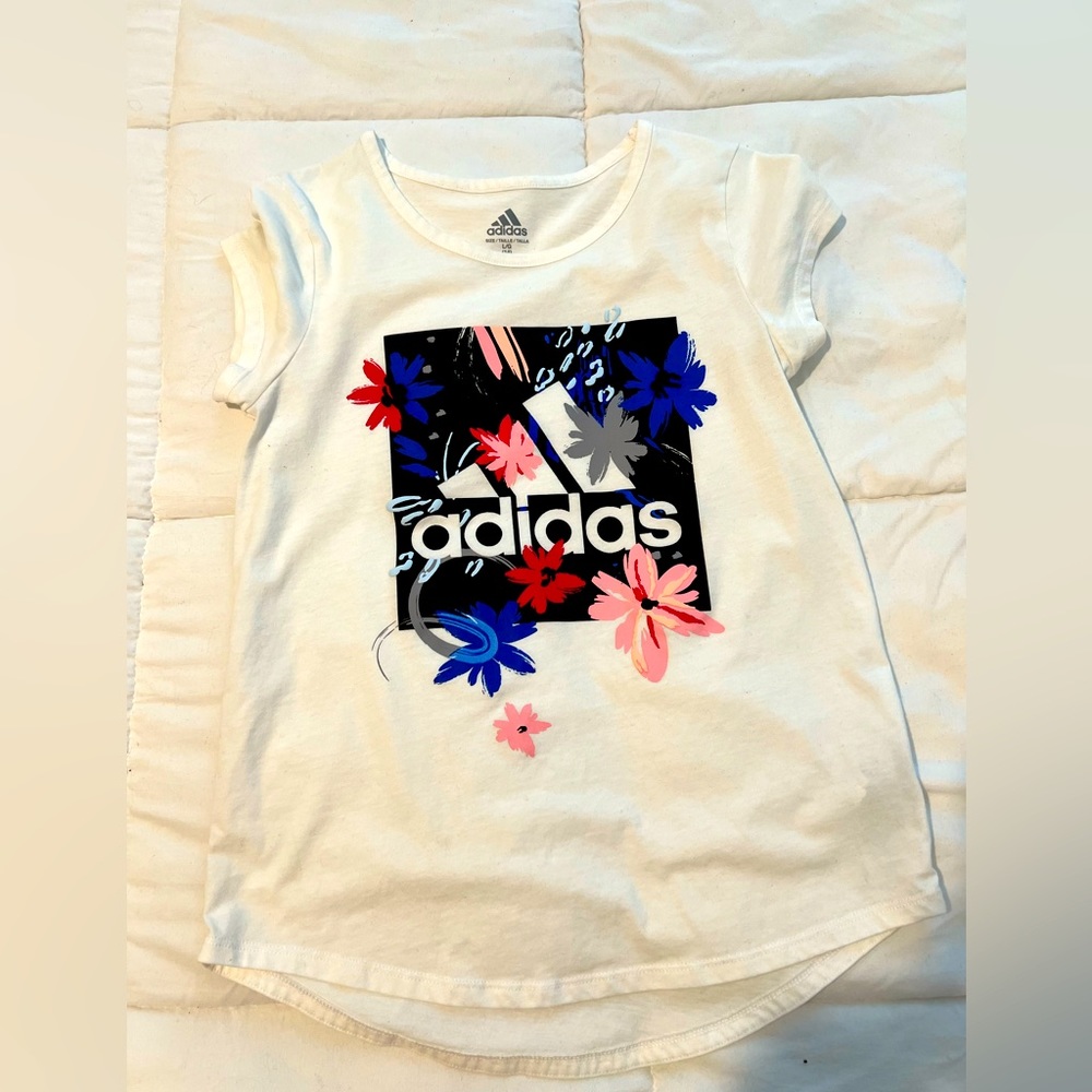 Adidas tshirt